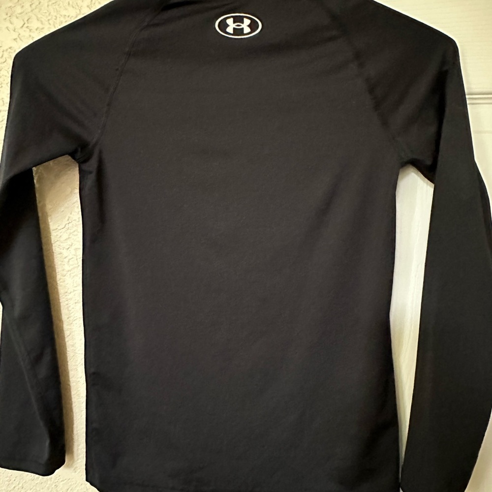 Under Armour Black HeatGear Shirt - Picture 2 of 3